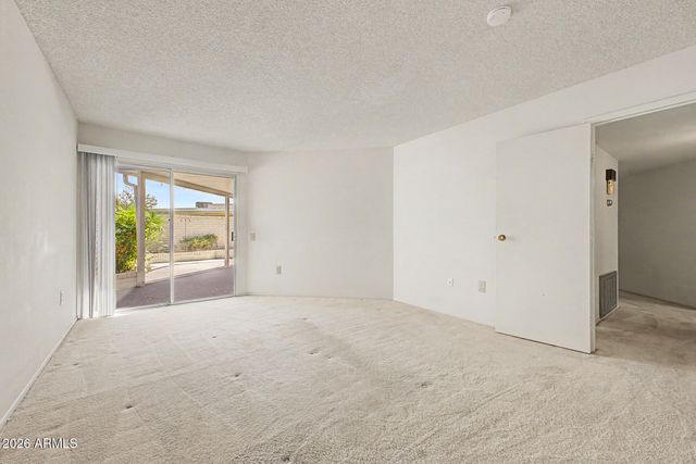 10416 W HUTTON Drive, Sun City, AZ 85351