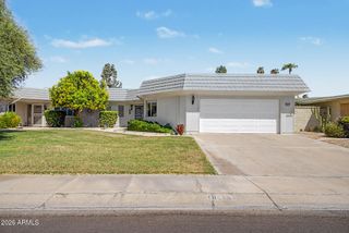 10416 W HUTTON Drive, Sun City, AZ 85351