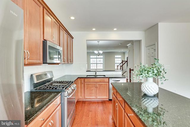 22555 CAMBRIDGEPORT SQ, Ashburn, VA 20148