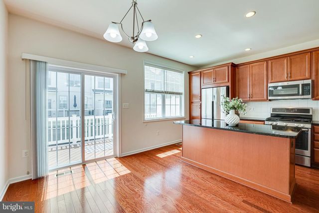 22555 CAMBRIDGEPORT SQ, Ashburn, VA 20148