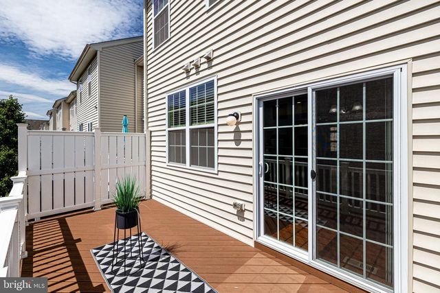 22555 CAMBRIDGEPORT SQ, Ashburn, VA 20148