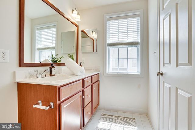 22555 CAMBRIDGEPORT SQ, Ashburn, VA 20148