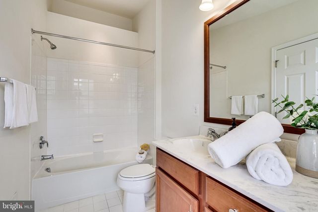 22555 CAMBRIDGEPORT SQ, Ashburn, VA 20148