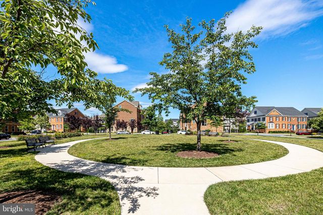 22555 CAMBRIDGEPORT SQ, Ashburn, VA 20148