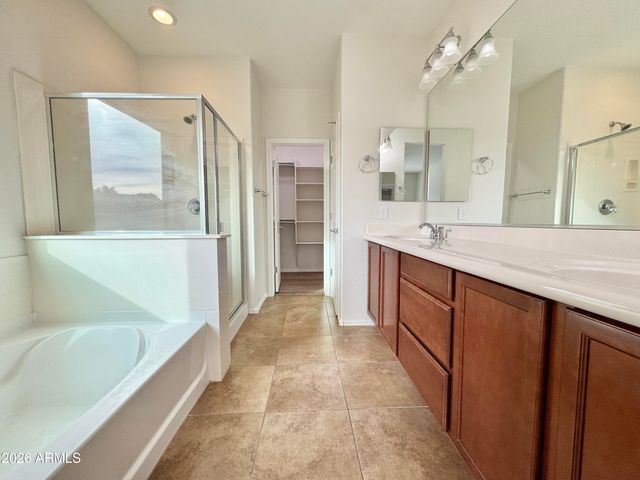 3129 E BATTALA Court, Gilbert, AZ 85297