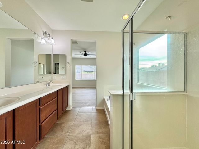 3129 E BATTALA Court, Gilbert, AZ 85297