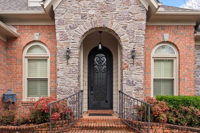 536 WARWICK WILLOW LN, Collierville, TN 38017