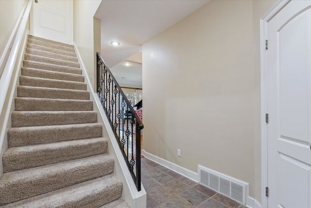 536 WARWICK WILLOW LN, Collierville, TN 38017