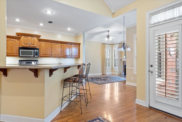 536 WARWICK WILLOW LN, Collierville, TN 38017