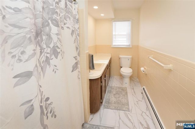 27-14 Berdan Avenue, Fair Lawn, NJ 07410