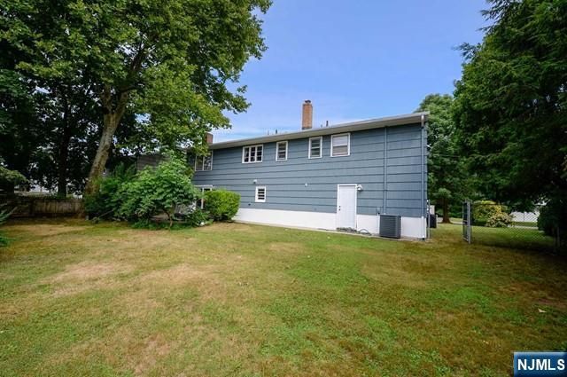 27-14 Berdan Avenue, Fair Lawn, NJ 07410