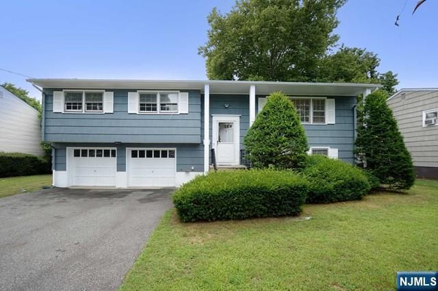 27-14 Berdan Avenue, Fair Lawn, NJ 07410