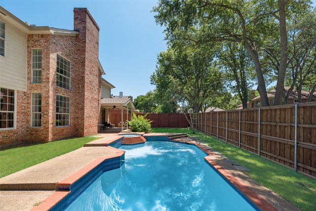 2525 Amber Lane, Flower Mound, TX 75028