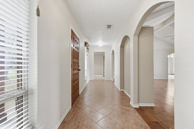 1506 Penn Springs Drive, Duncanville, TX 75137