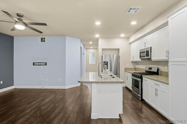 4541 Rainier 13, San Diego, CA 92120