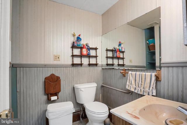 135 E MARKET ST, Berrysburg, PA 17005