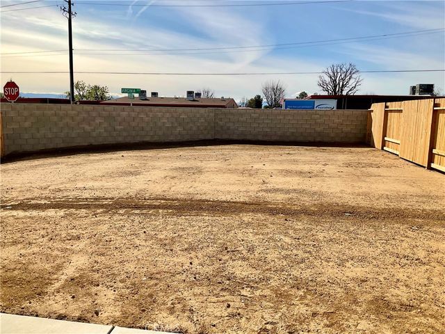 5103 Cohiba Ct, Bakersfield, CA 93307