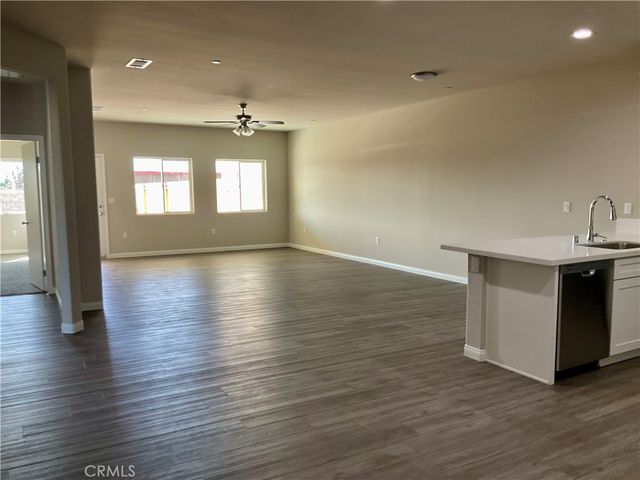 5103 Cohiba Ct, Bakersfield, CA 93307