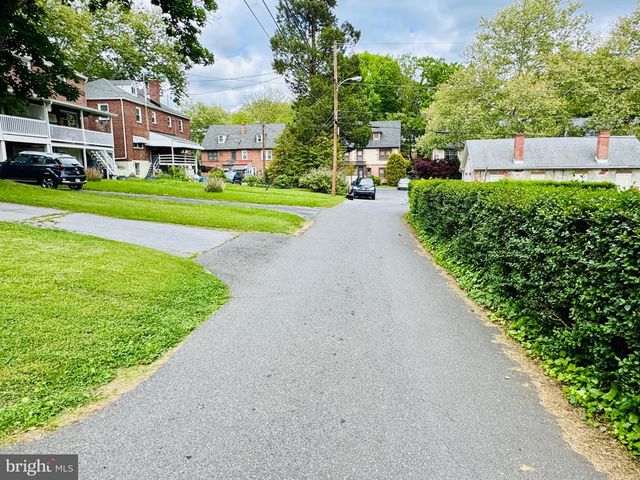 730 FRANKLIN ST, West Reading, PA 19611