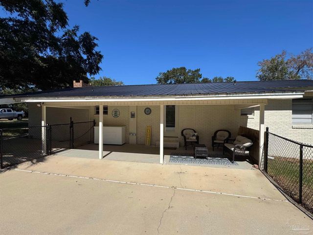 1975 Homer Holland Rd, Milton, FL 32570