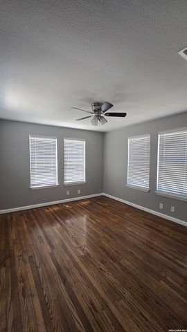 302 W Southcross, San Antonio, TX 78221