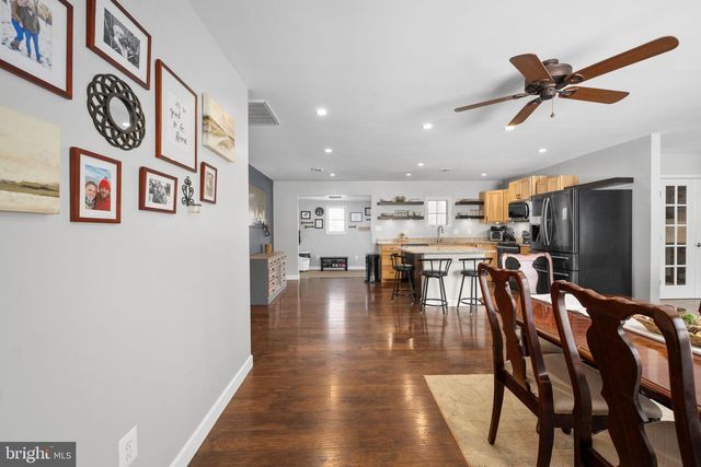 10412 HILLSIDE LN, Fredericksburg, VA 22408