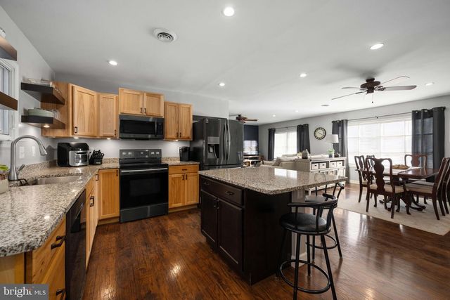 10412 HILLSIDE LN, Fredericksburg, VA 22408