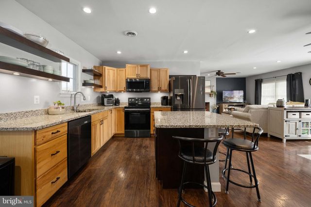 10412 HILLSIDE LN, Fredericksburg, VA 22408