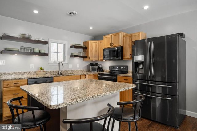 10412 HILLSIDE LN, Fredericksburg, VA 22408