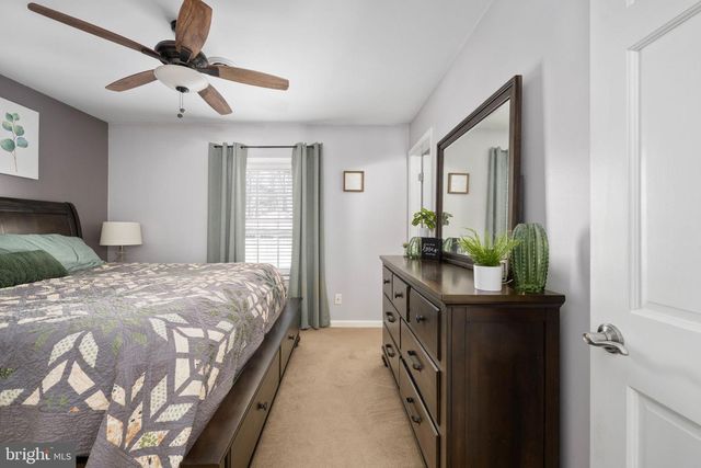 10412 HILLSIDE LN, Fredericksburg, VA 22408