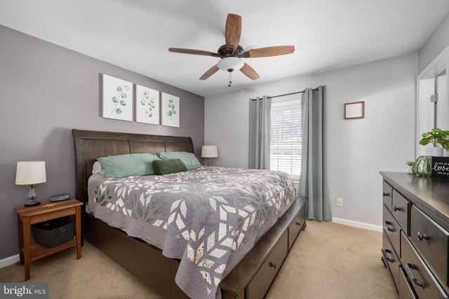 10412 HILLSIDE LN, Fredericksburg, VA 22408