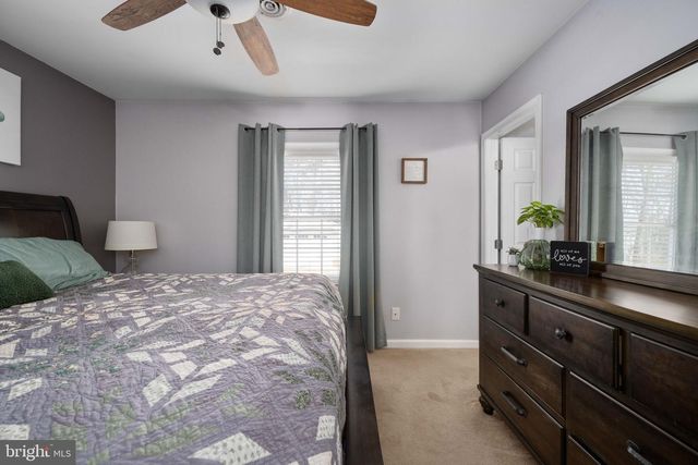 10412 HILLSIDE LN, Fredericksburg, VA 22408