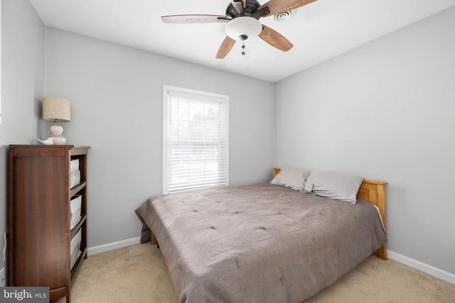 10412 HILLSIDE LN, Fredericksburg, VA 22408