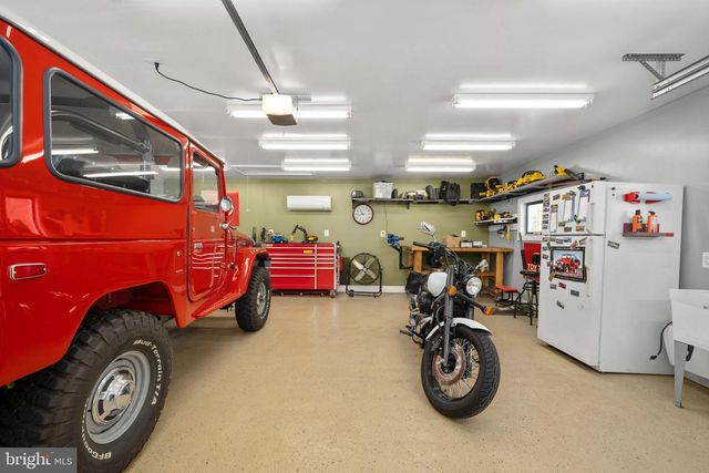 10412 HILLSIDE LN, Fredericksburg, VA 22408