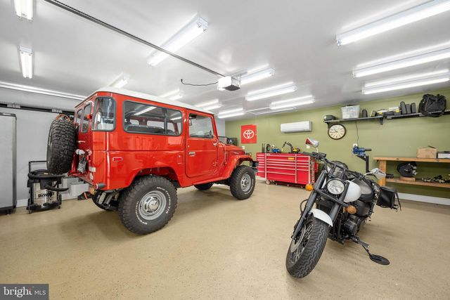 10412 HILLSIDE LN, Fredericksburg, VA 22408