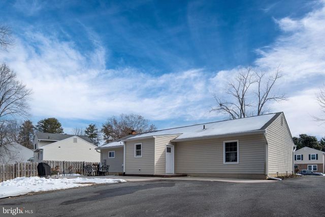 10412 HILLSIDE LN, Fredericksburg, VA 22408