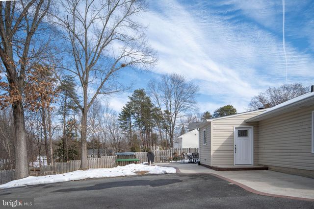 10412 HILLSIDE LN, Fredericksburg, VA 22408