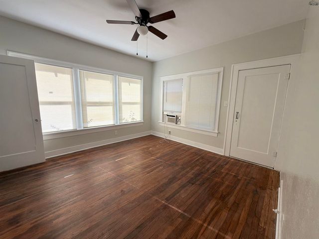 1721 ELIZABETH AVENUE, Wichita Falls, TX 76301