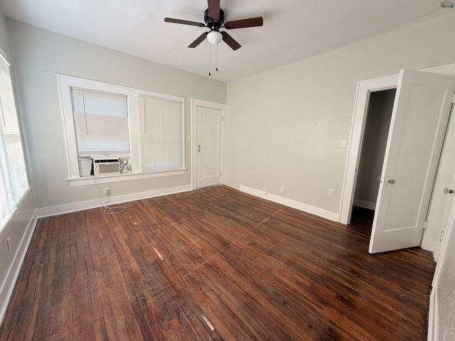 1721 ELIZABETH AVENUE, Wichita Falls, TX 76301