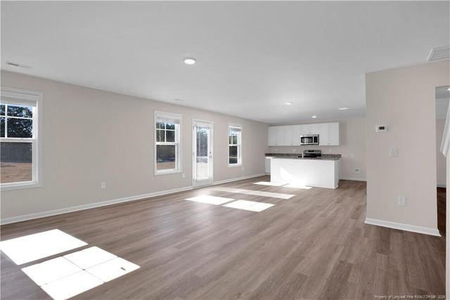 221 Buggy Top Lane, Autryville, NC 28318