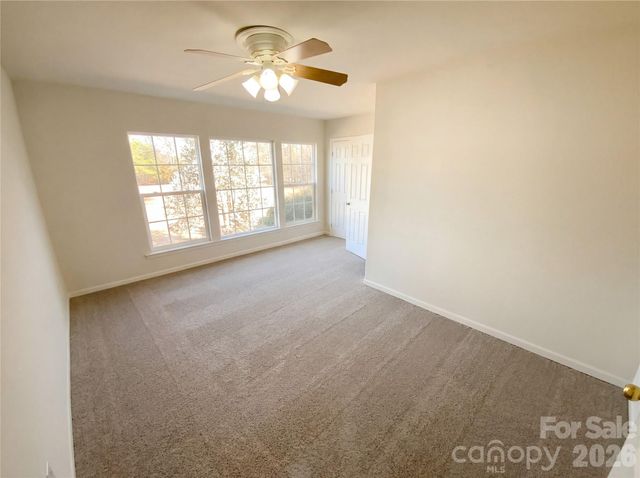 10803 Fountaingrove Drive, Charlotte, NC 28262