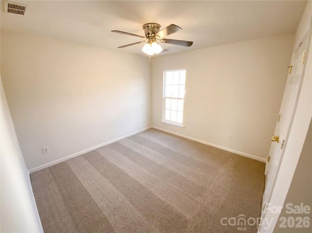 10803 Fountaingrove Drive, Charlotte, NC 28262