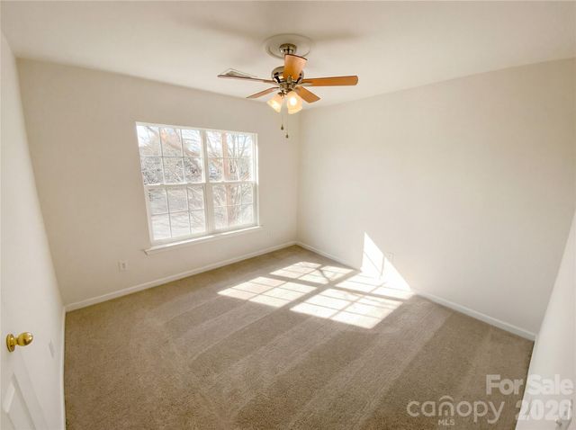 10803 Fountaingrove Drive, Charlotte, NC 28262