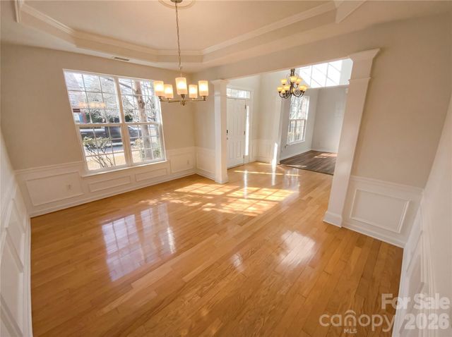 10803 Fountaingrove Drive, Charlotte, NC 28262