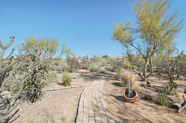 8928 E Venus Drive, Carefree, AZ 85377