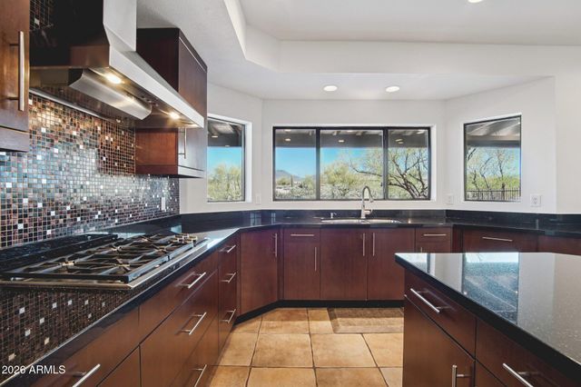 8928 E Venus Drive, Carefree, AZ 85377