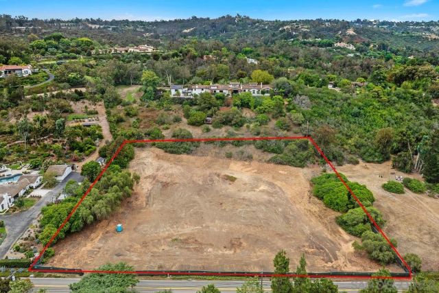 4919 El Secreto x, Rancho Santa Fe, CA 92067