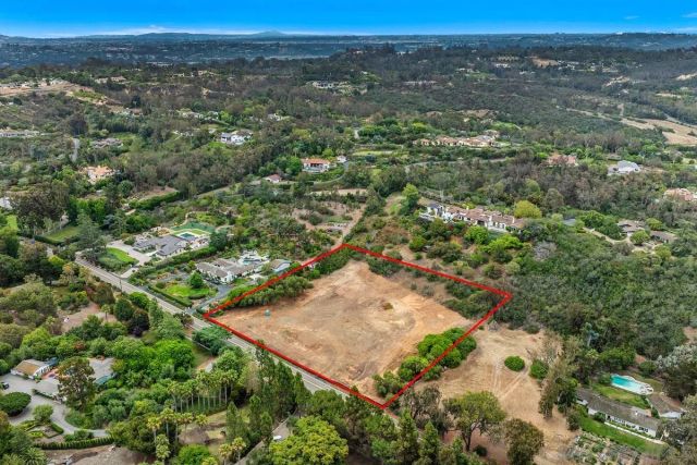 4919 El Secreto x, Rancho Santa Fe, CA 92067
