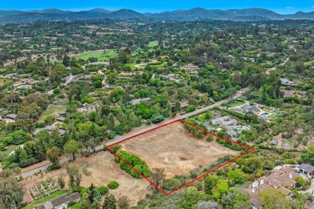4919 El Secreto x, Rancho Santa Fe, CA 92067