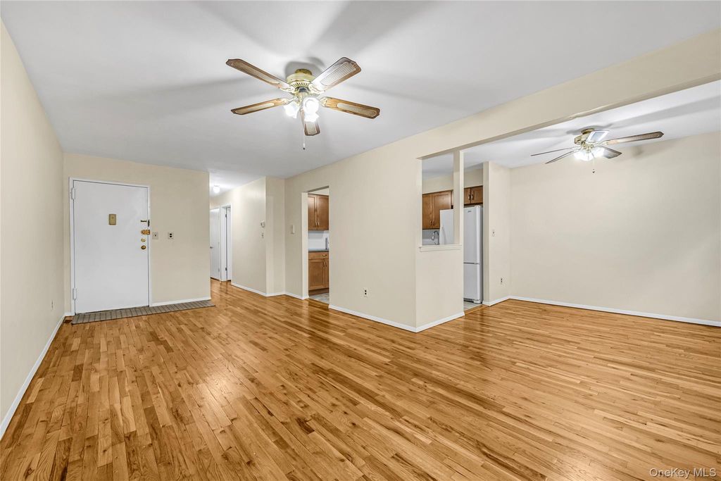 220-30 64th Avenue 3rd fl, Bayside, NY 11364 — photo 5